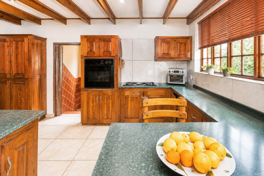 5 Bedroom Property for Sale in Schoemansville North West